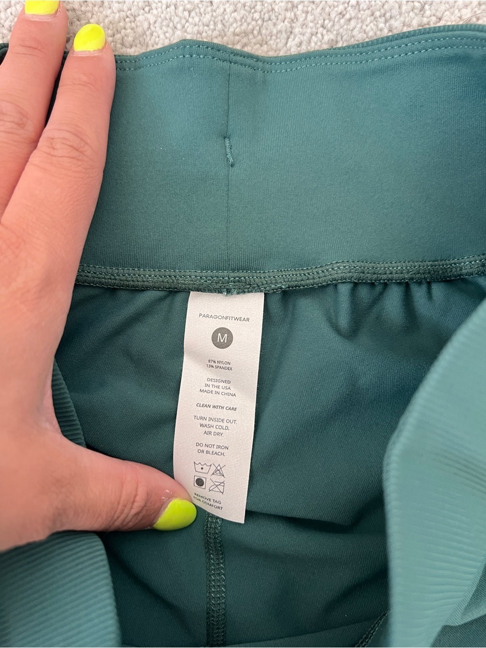 NWOT Paragon Fitwear Women’s Green Joggers - Picture 3 of 4